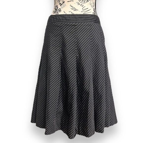 Theory 4 Black White Pinstripe Pleated A-Line Skirt Office Career Academia - Picture 2 of 8